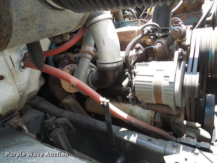 image for item DD8645 1988 International F1954 grain truck