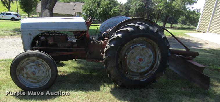 image for item DD8855 Ford 2N tractor
