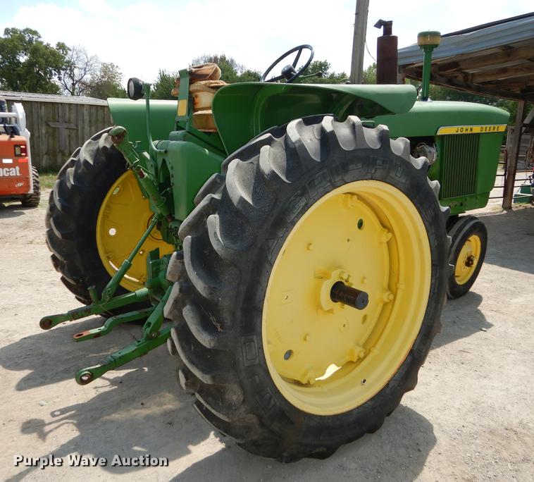 image for item DE1828 1961 John Deere 3010 tractor