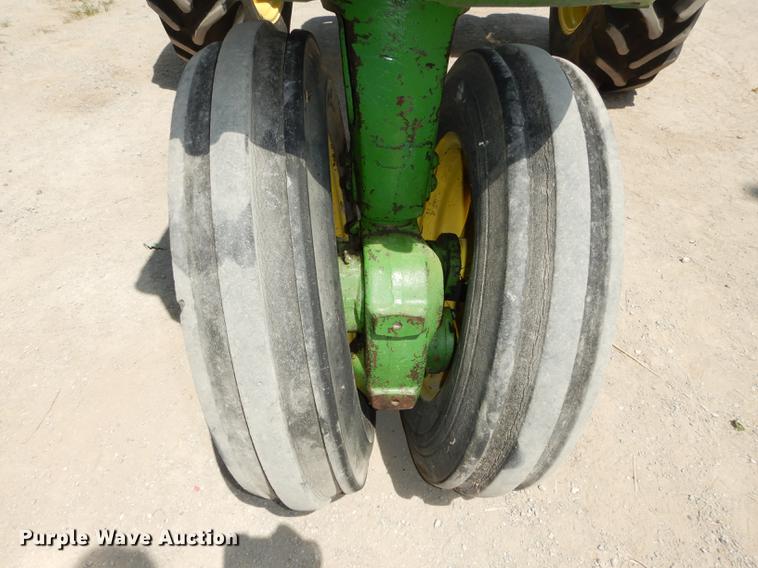 image for item DE1828 1961 John Deere 3010 tractor