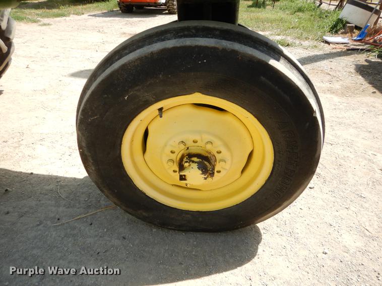 image for item DE1828 1961 John Deere 3010 tractor