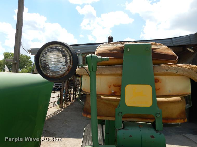 image for item DE1828 1961 John Deere 3010 tractor