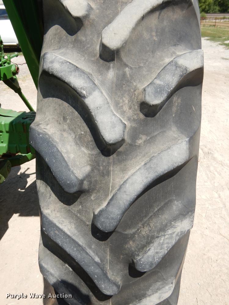 image for item DE1828 1961 John Deere 3010 tractor