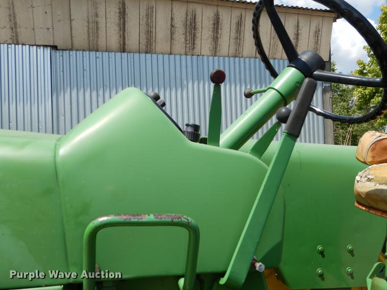 image for item DE1828 1961 John Deere 3010 tractor