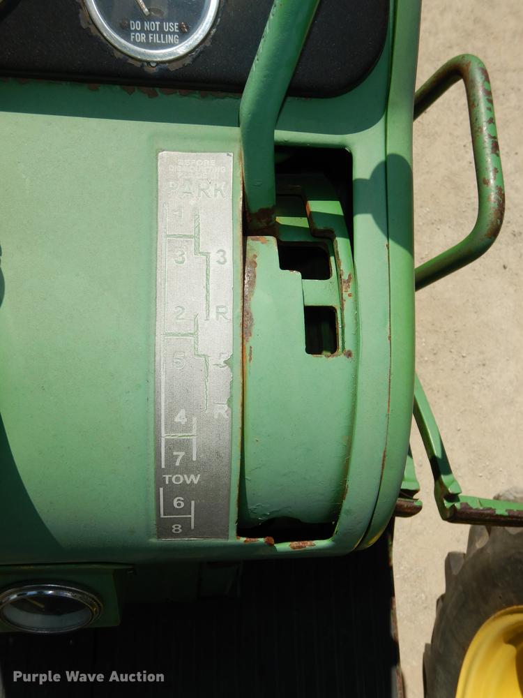 image for item DE1828 1961 John Deere 3010 tractor