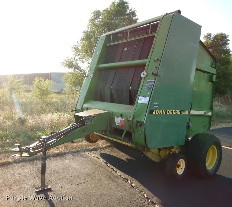 image for item DE1851 1991 John Deere 535 round baler