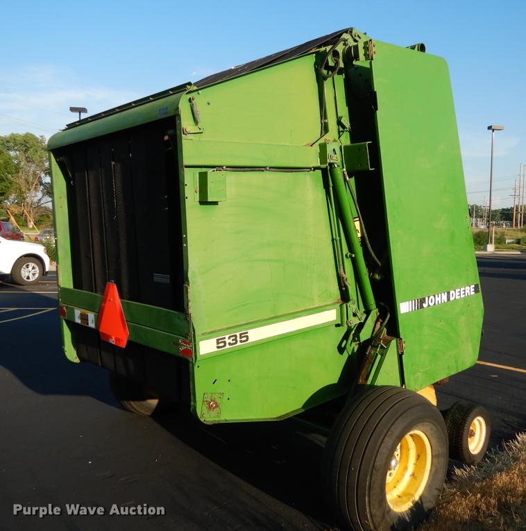 image for item DE1851 1991 John Deere 535 round baler