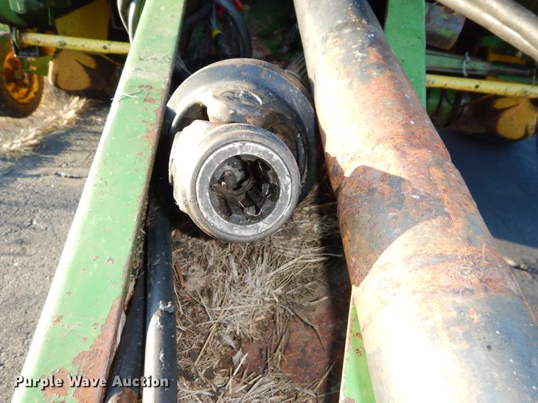 image for item DE1851 1991 John Deere 535 round baler