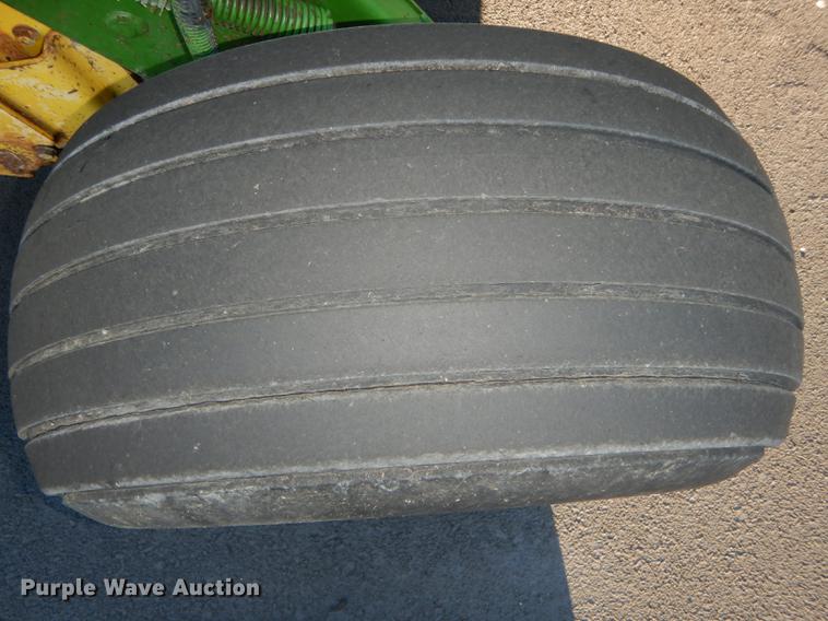 image for item DE1851 1991 John Deere 535 round baler