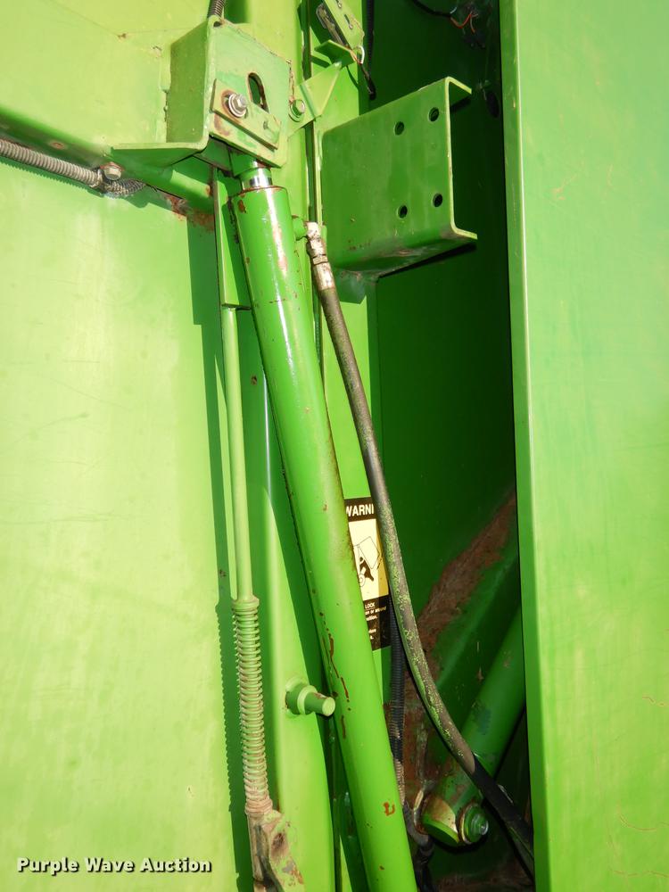image for item DE1851 1991 John Deere 535 round baler