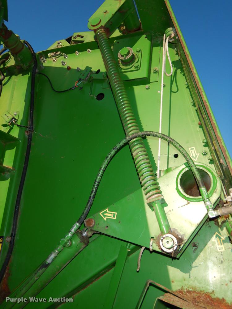 image for item DE1851 1991 John Deere 535 round baler