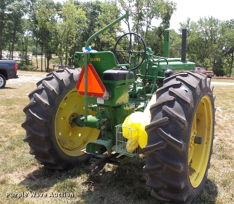 image for item DP9502 John Deere G tractor
