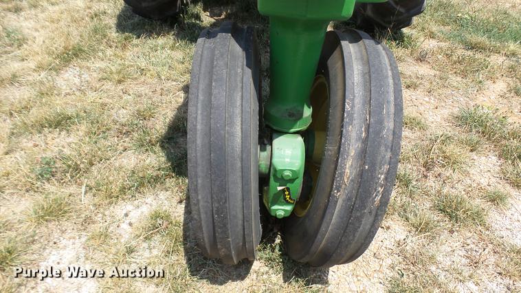 image for item DP9502 John Deere G tractor