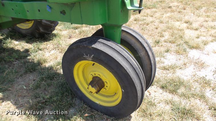 image for item DP9502 John Deere G tractor