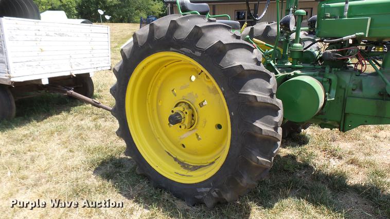 image for item DP9502 John Deere G tractor