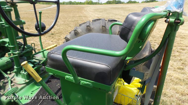 image for item DP9502 John Deere G tractor