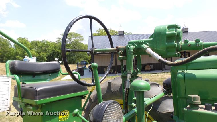 image for item DP9502 John Deere G tractor