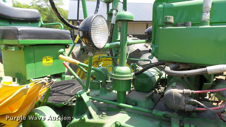 image for item DP9502 John Deere G tractor