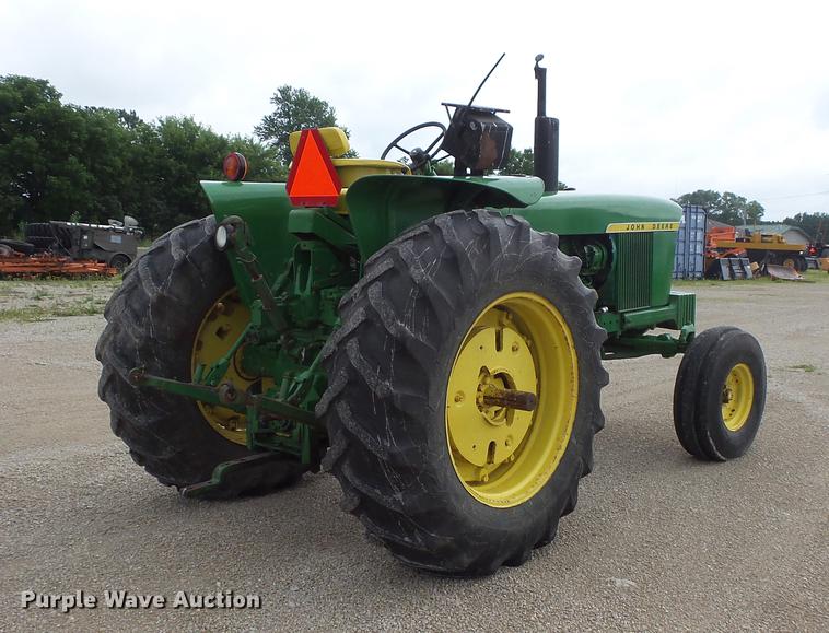 image for item DV9349 John Deere 4000 tractor