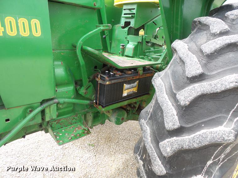image for item DV9349 John Deere 4000 tractor