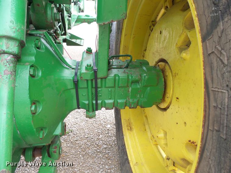 image for item DV9349 John Deere 4000 tractor