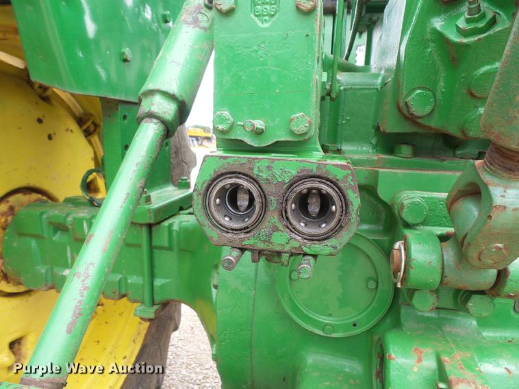 image for item DV9349 John Deere 4000 tractor