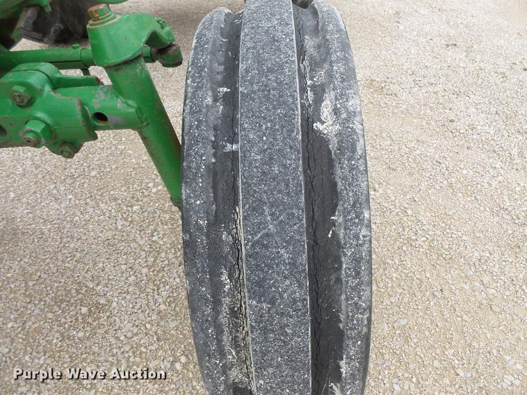 image for item DV9349 John Deere 4000 tractor