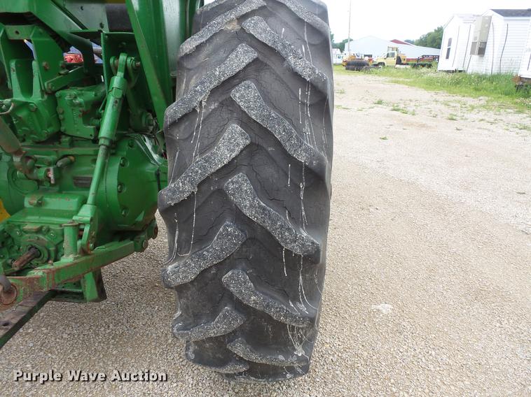 image for item DV9349 John Deere 4000 tractor