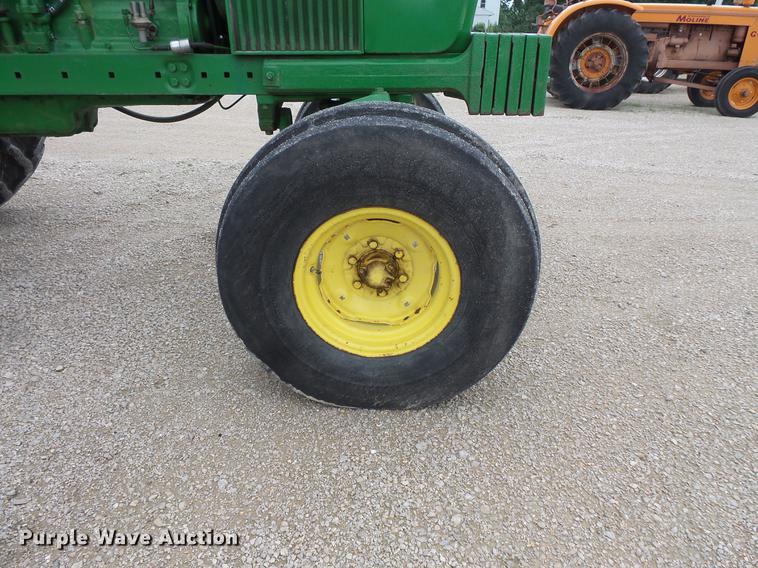 image for item DV9349 John Deere 4000 tractor