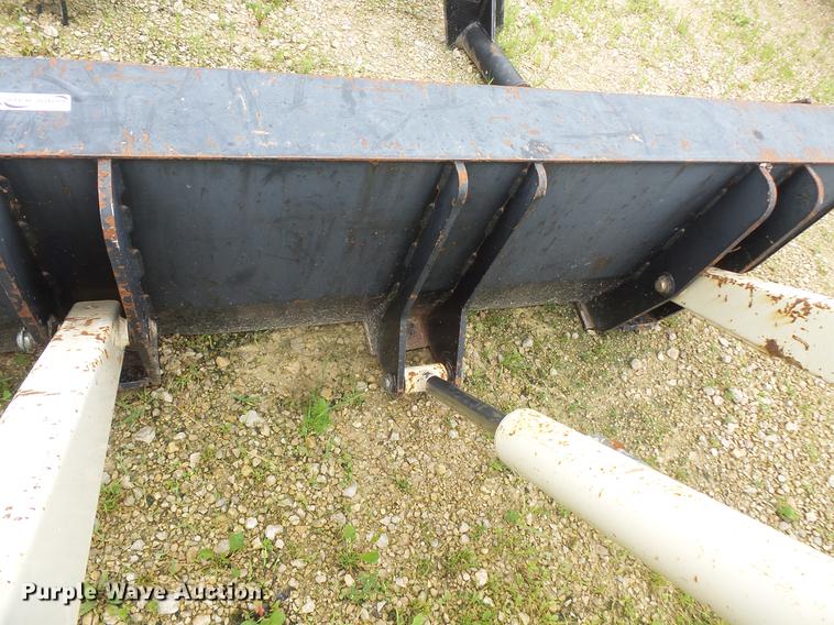 image for item DV9352 AGCO 2 loader