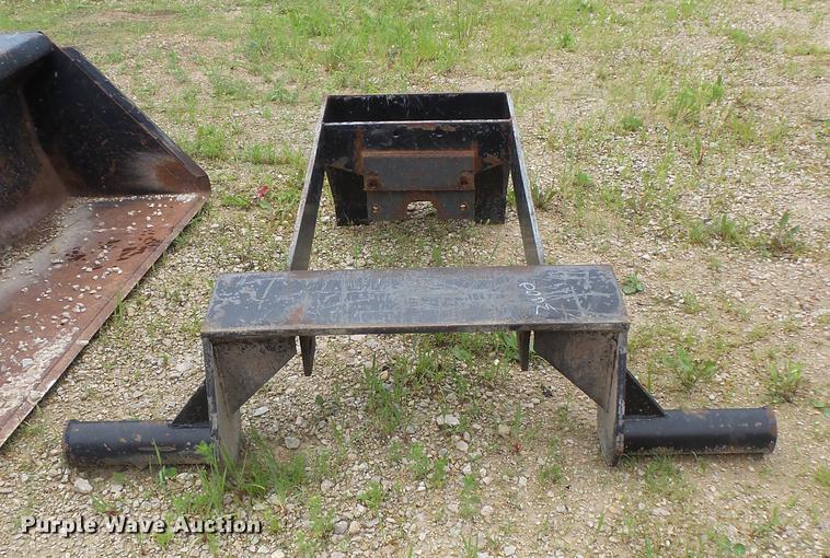 image for item DV9352 AGCO 2 loader