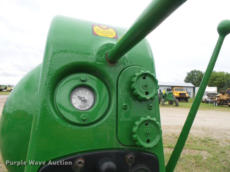 image for item DV9363 John Deere 620 tractor