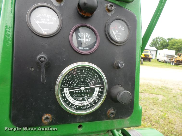 image for item DV9363 John Deere 620 tractor