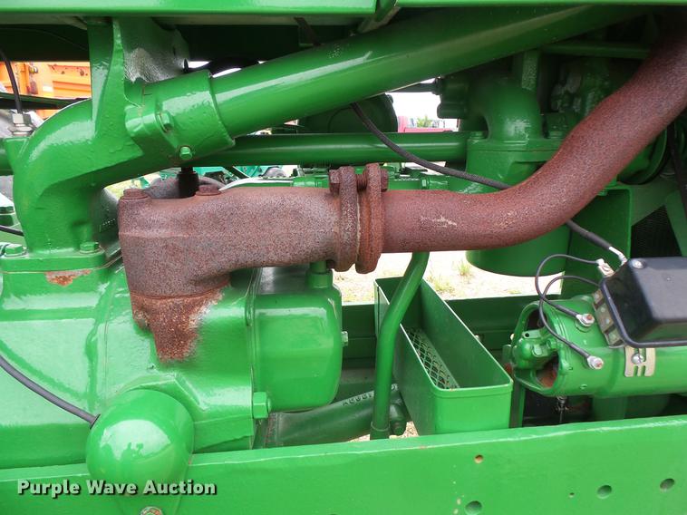 image for item DV9363 John Deere 620 tractor