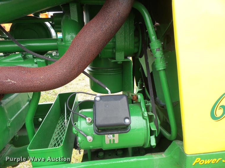 image for item DV9363 John Deere 620 tractor
