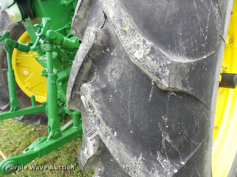 image for item DV9363 John Deere 620 tractor