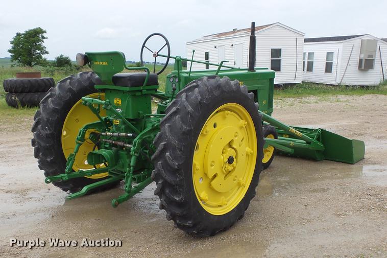 image for item DV9366 John Deere 50 tractor