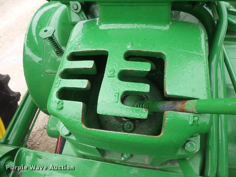 image for item DV9366 John Deere 50 tractor