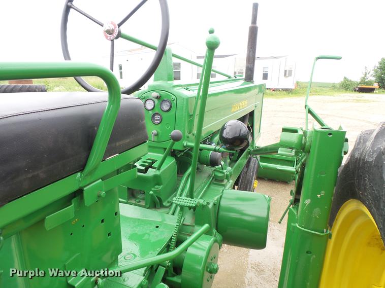 image for item DV9366 John Deere 50 tractor