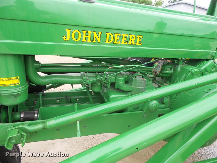 image for item DV9366 John Deere 50 tractor