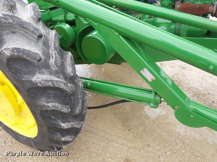 image for item DV9366 John Deere 50 tractor