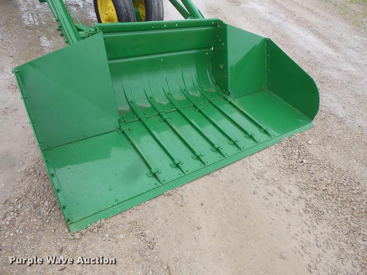 image for item DV9366 John Deere 50 tractor