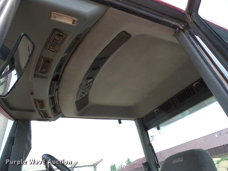 image for item DV9389 International 7140 MFWD tractor