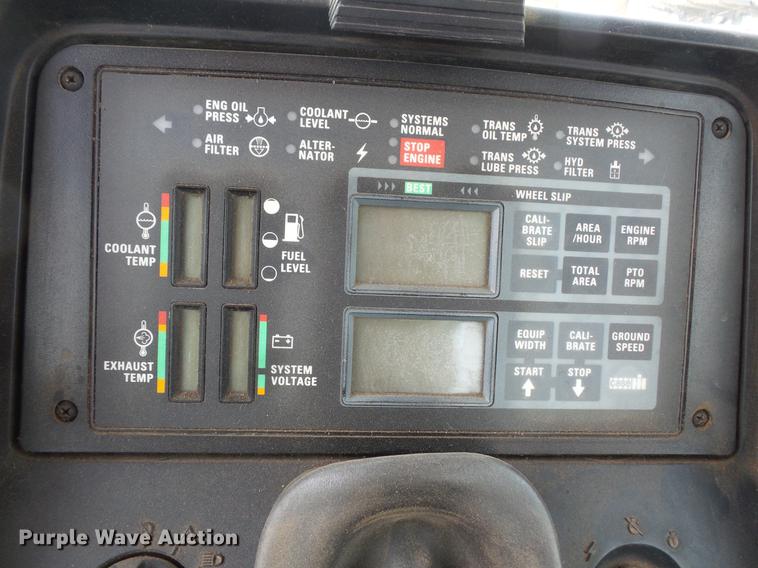 image for item DV9389 International 7140 MFWD tractor