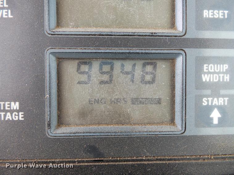 image for item DV9389 International 7140 MFWD tractor