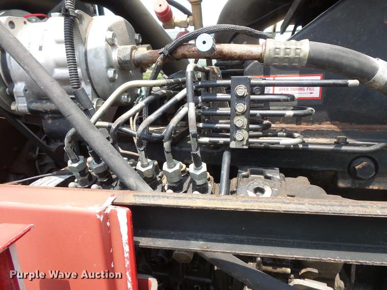 image for item DV9389 International 7140 MFWD tractor