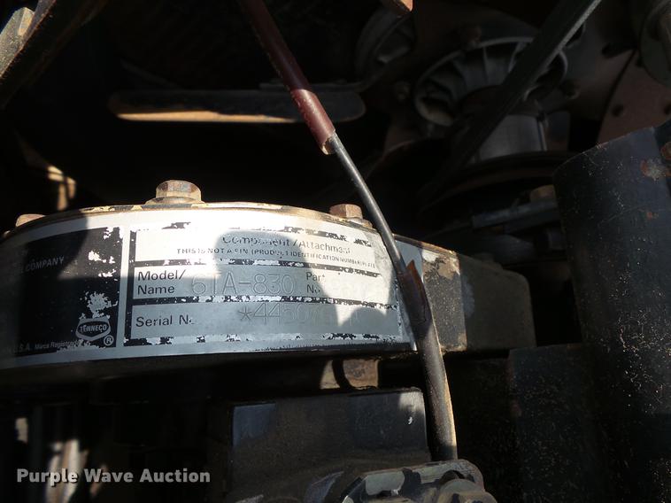 image for item DV9389 International 7140 MFWD tractor