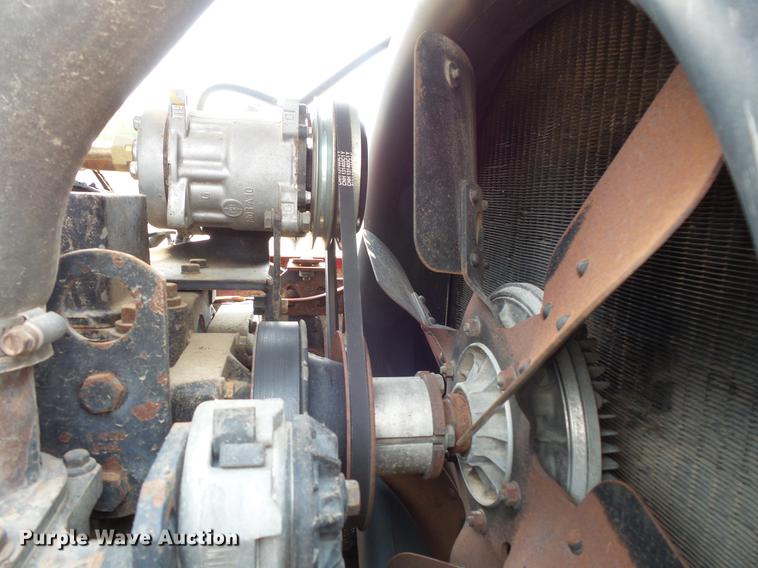 image for item DV9389 International 7140 MFWD tractor