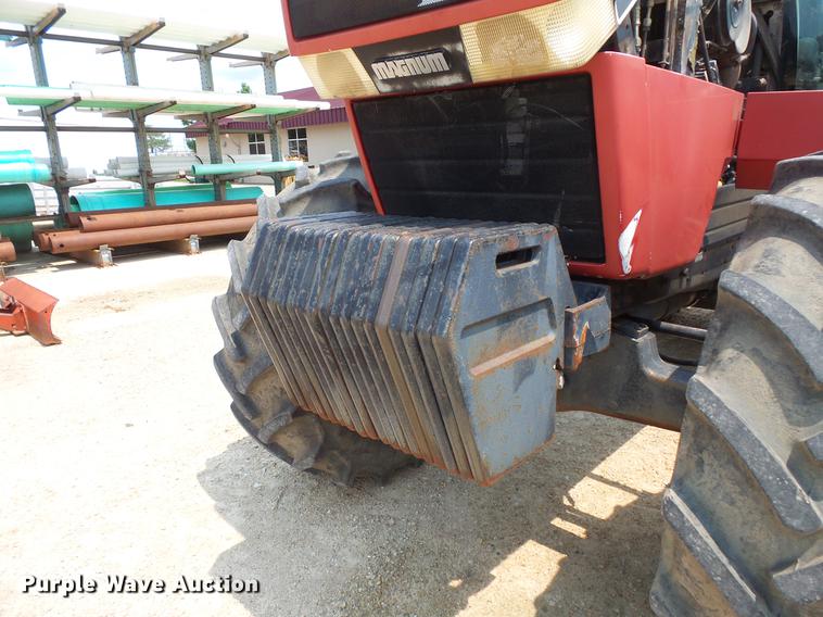 image for item DV9389 International 7140 MFWD tractor