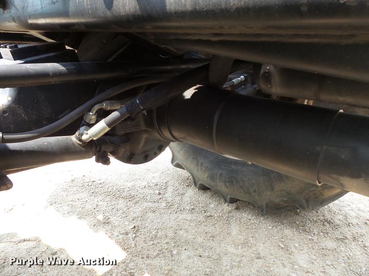 image for item DV9389 International 7140 MFWD tractor